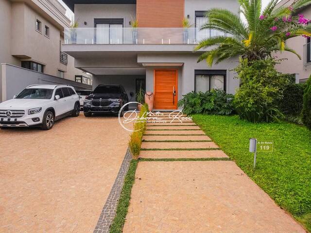 Casa para Venda em Santana de Parnaíba - 2